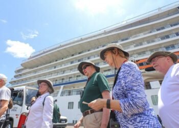 Turismo do Amazonas lidera crescimento nacional em 2025, aponta IBGE