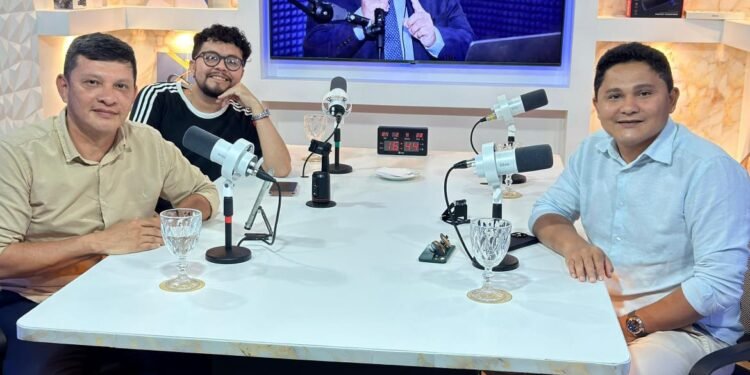João Roberto destaca desafios da gestão pública e fortalecimento político em entrevista ao Podcast Conexão Amazônia